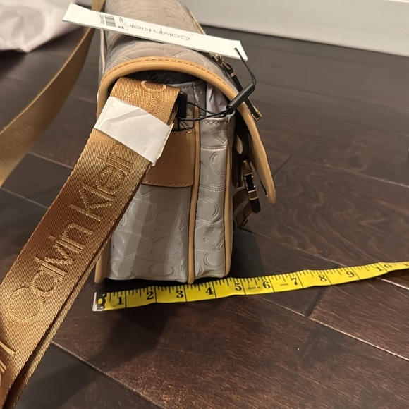 Calvin Klein Embossed Crossbody Bag NWT - Picture 12 of 16